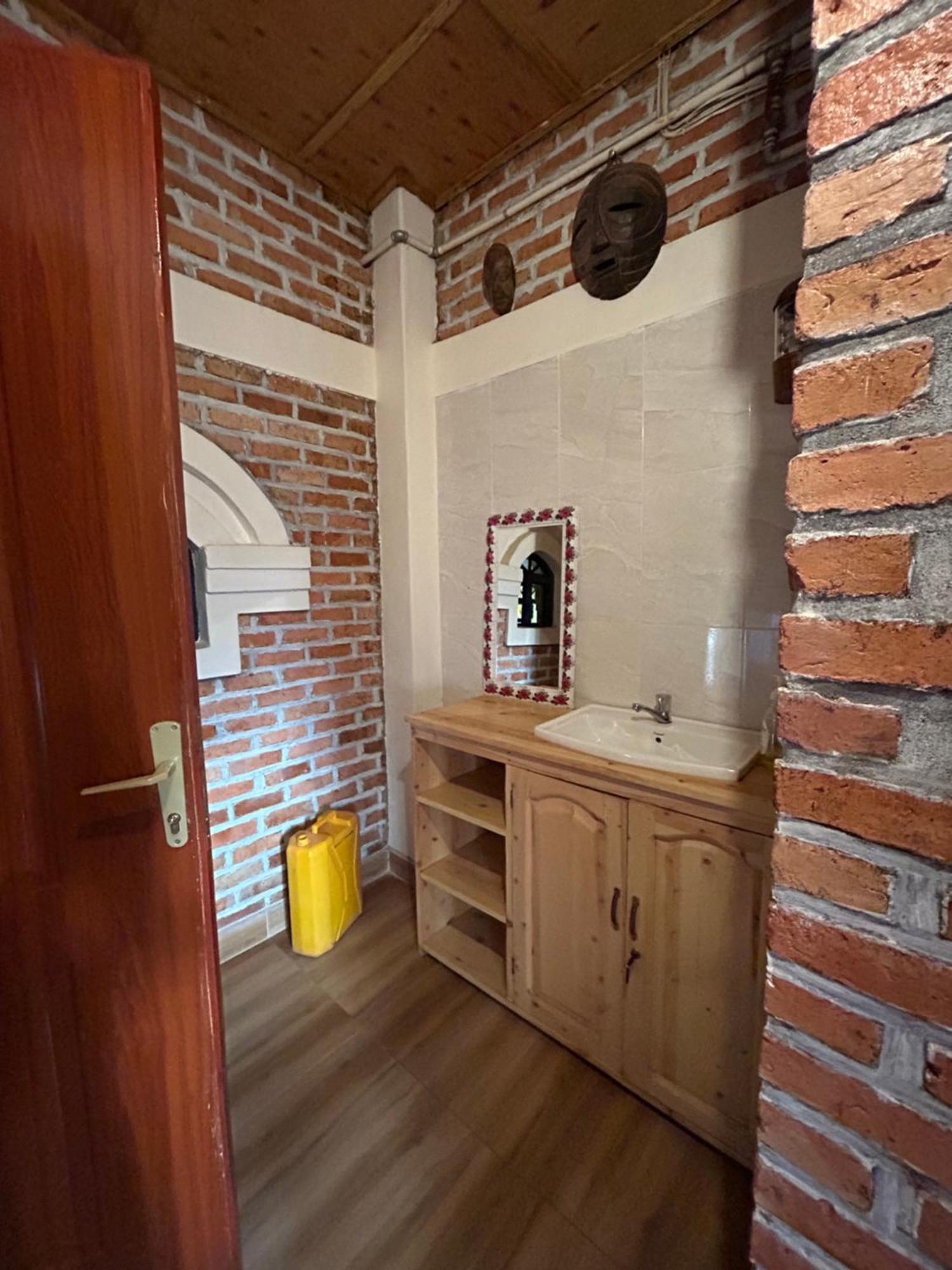Stany'S Apartments Butare Bagian luar foto
